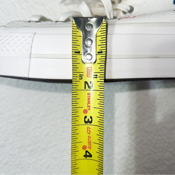 Converse Chuck Taylor All Star Lift Platform ‘It’s Okay To Wonder’ | 8 - Picture 5 of 13